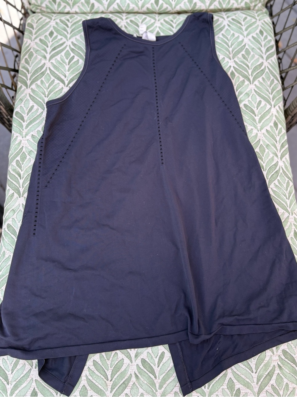 Athleta foothill tank - size medium - Picture 2 of 8
